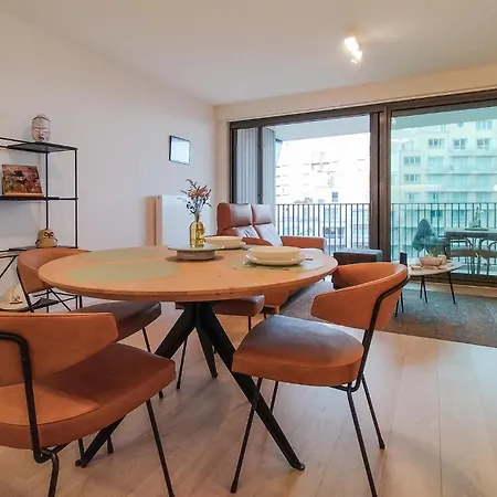Gorgeous In With Wifi Apartment
